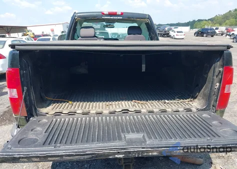 2010 Chevrolet Silverado C1500 z USA, uszkodzony, nr VIN 1GCPCPE09AZ164688